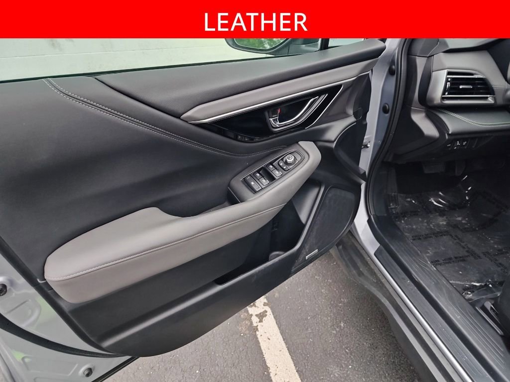 Used 2024 Subaru Outback Onyx Edition XT AWD/4WD image 5