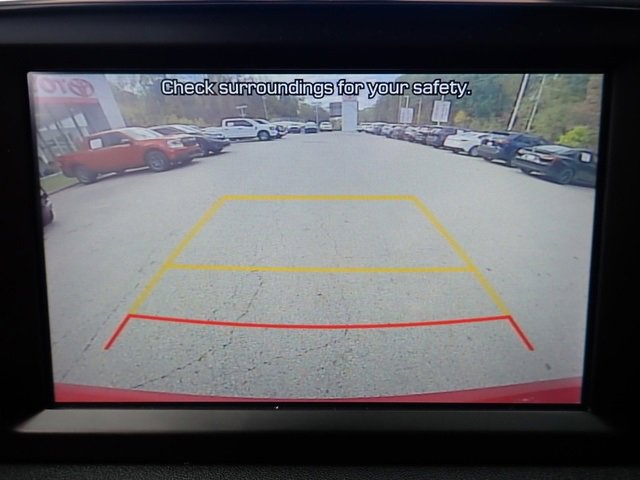 Used 2020 Hyundai Santa Fe SE image 27