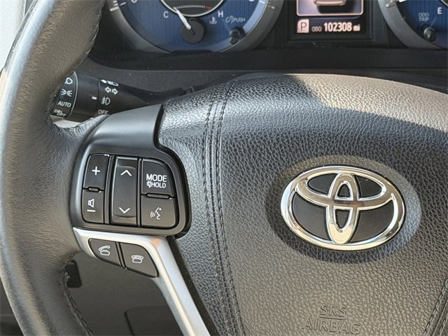 Used 2016 Toyota Sienna XLE w/ XLE Navigation Package image 12