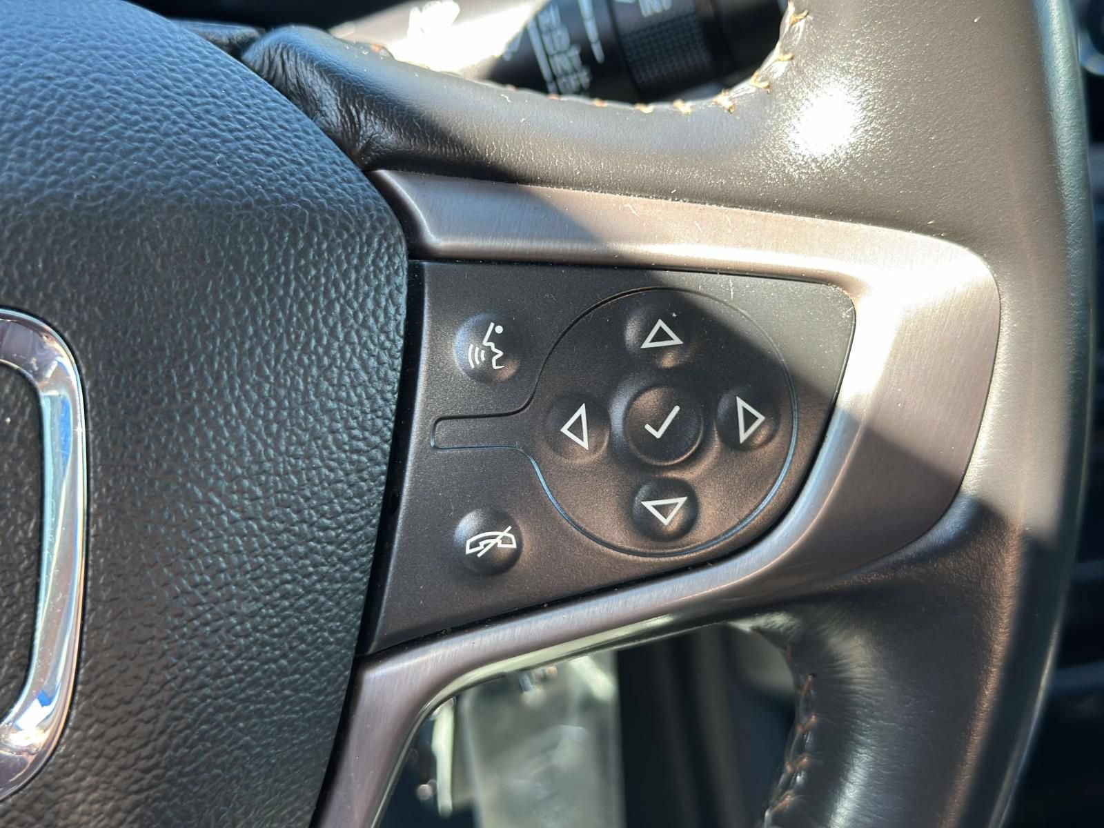 Used 2022 GMC Canyon AT4 w/ Trailering Package AWD/4WD image 18