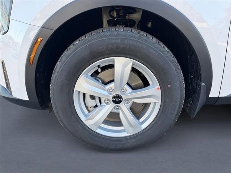 New 2026 Kia Sorento LX image 9