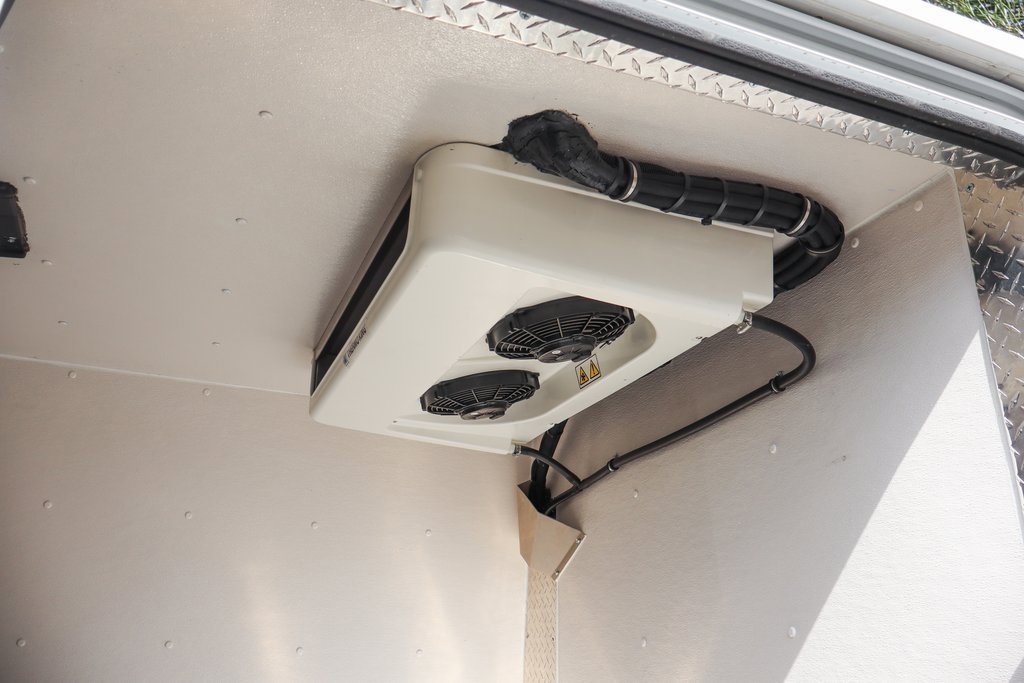 Used 2025 RAM ProMaster 3500 w/ Convenience Group image 12