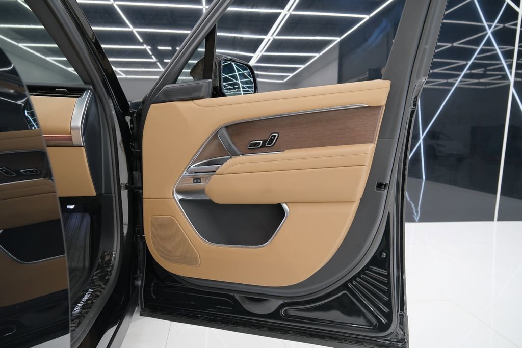 Used 2026 Land Rover Range Rover Long Wheelbase SE image 55