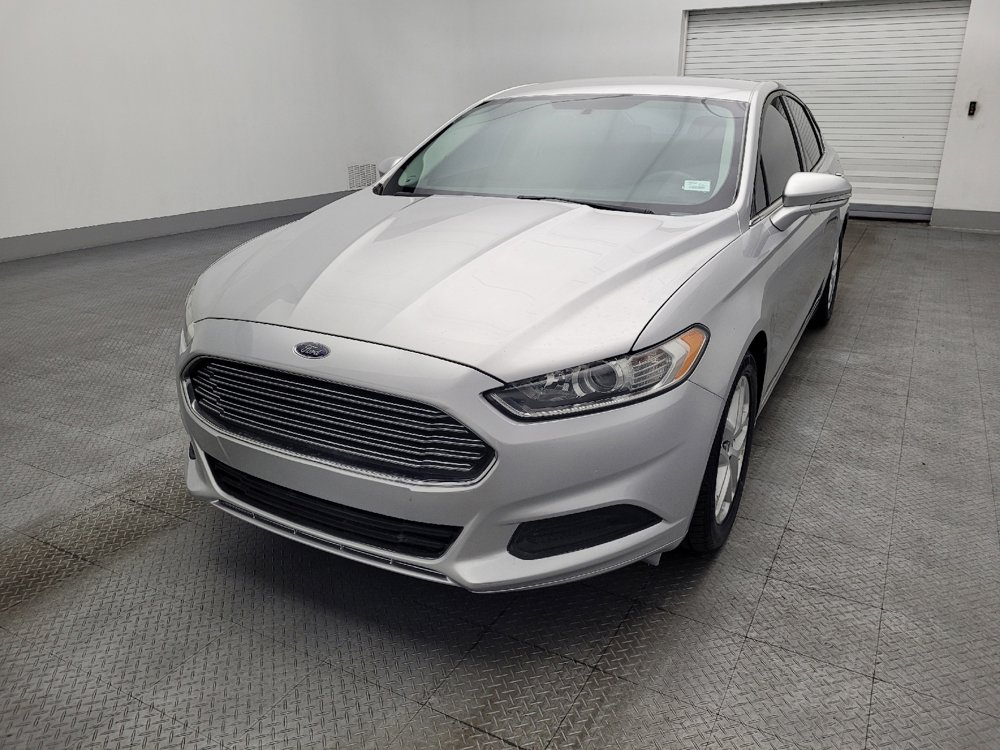 Used 2016 Ford Fusion SE FWD image 15