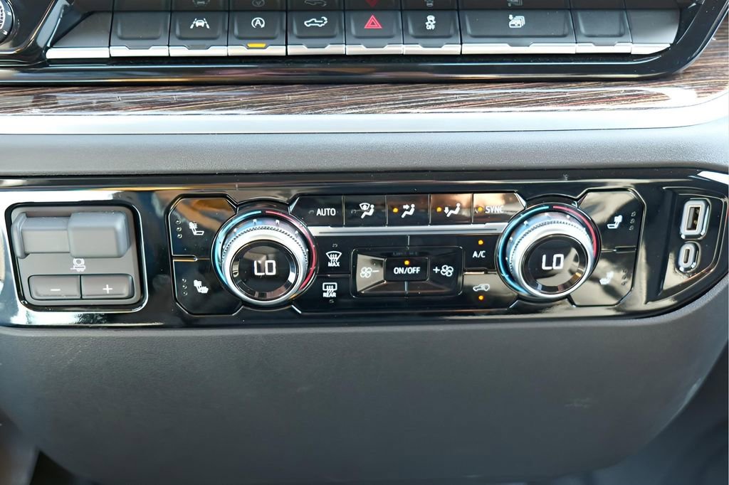 New 2026 GMC Sierra 1500 Elevation image 13