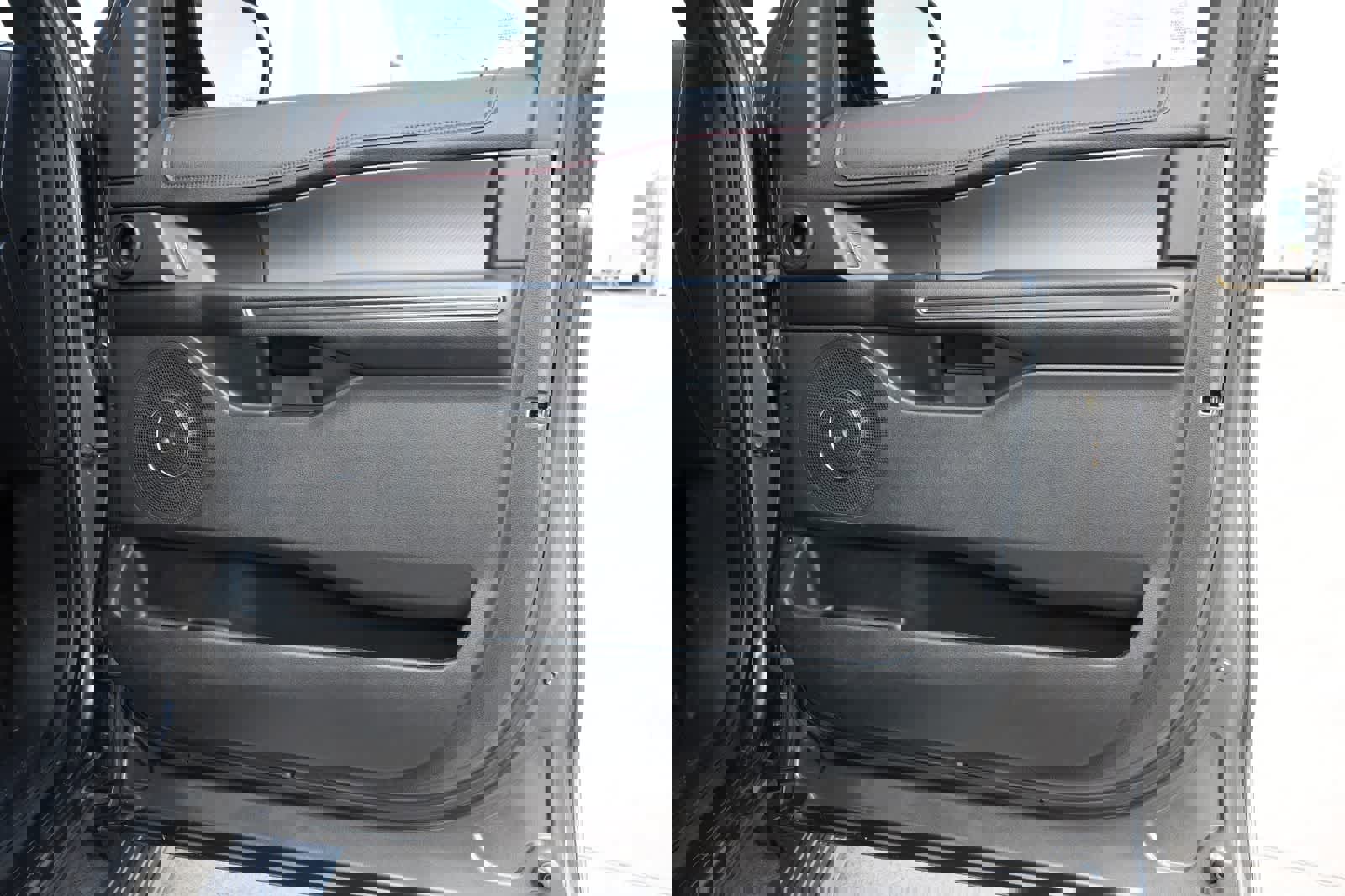 Used 2019 Ford Expedition Limited w/ Equipment Group 303A image 29