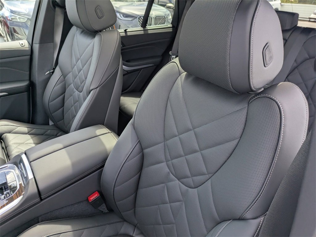 New 2026 BMW X5 xDrive40i w/ Executive Package image 13