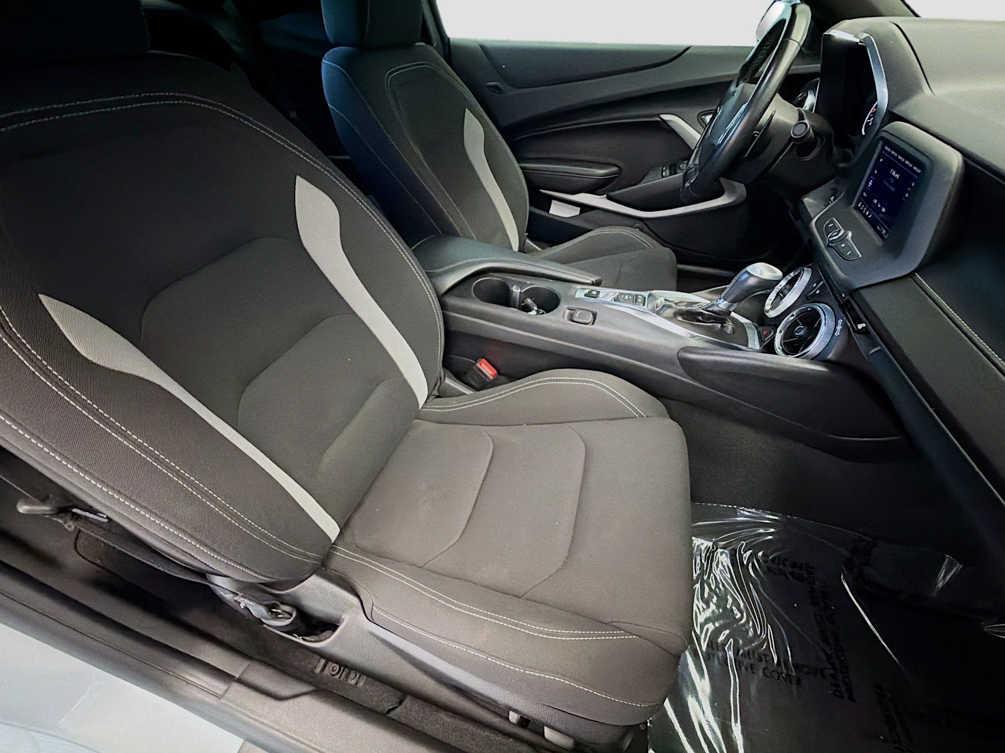 Used 2023 Chevrolet Camaro LT RWD image 14
