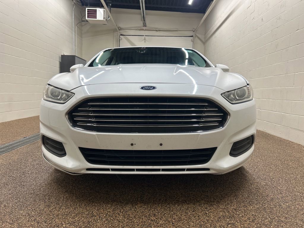 Used 2016 Ford Fusion SE image 6