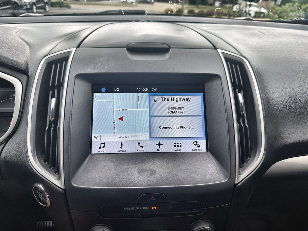 Used 2016 Ford Edge SEL w/ Equipment Group 201A AWD/4WD image 22