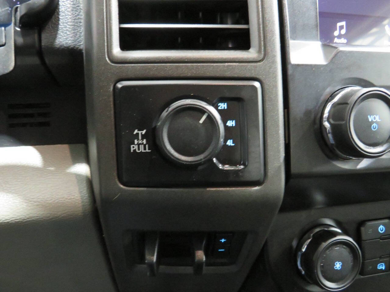 Used 2022 Ford F250 XL w/ Power Equipment Group AWD/4WD image 20