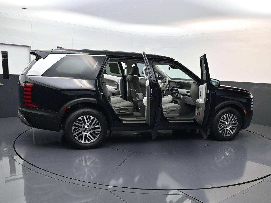 Certified 2026 Hyundai Palisade SE FWD image 29