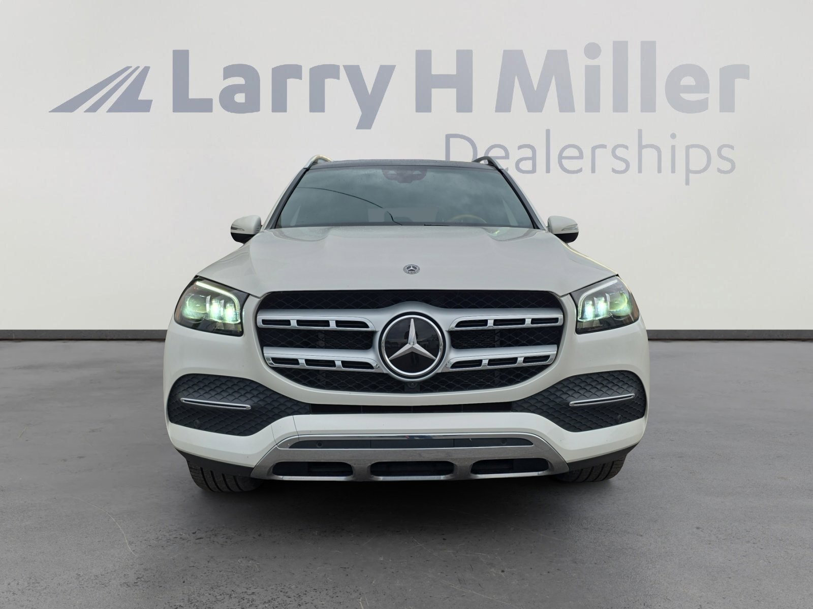 Used 2021 Mercedes-Benz GLS 450 4MATIC image 8
