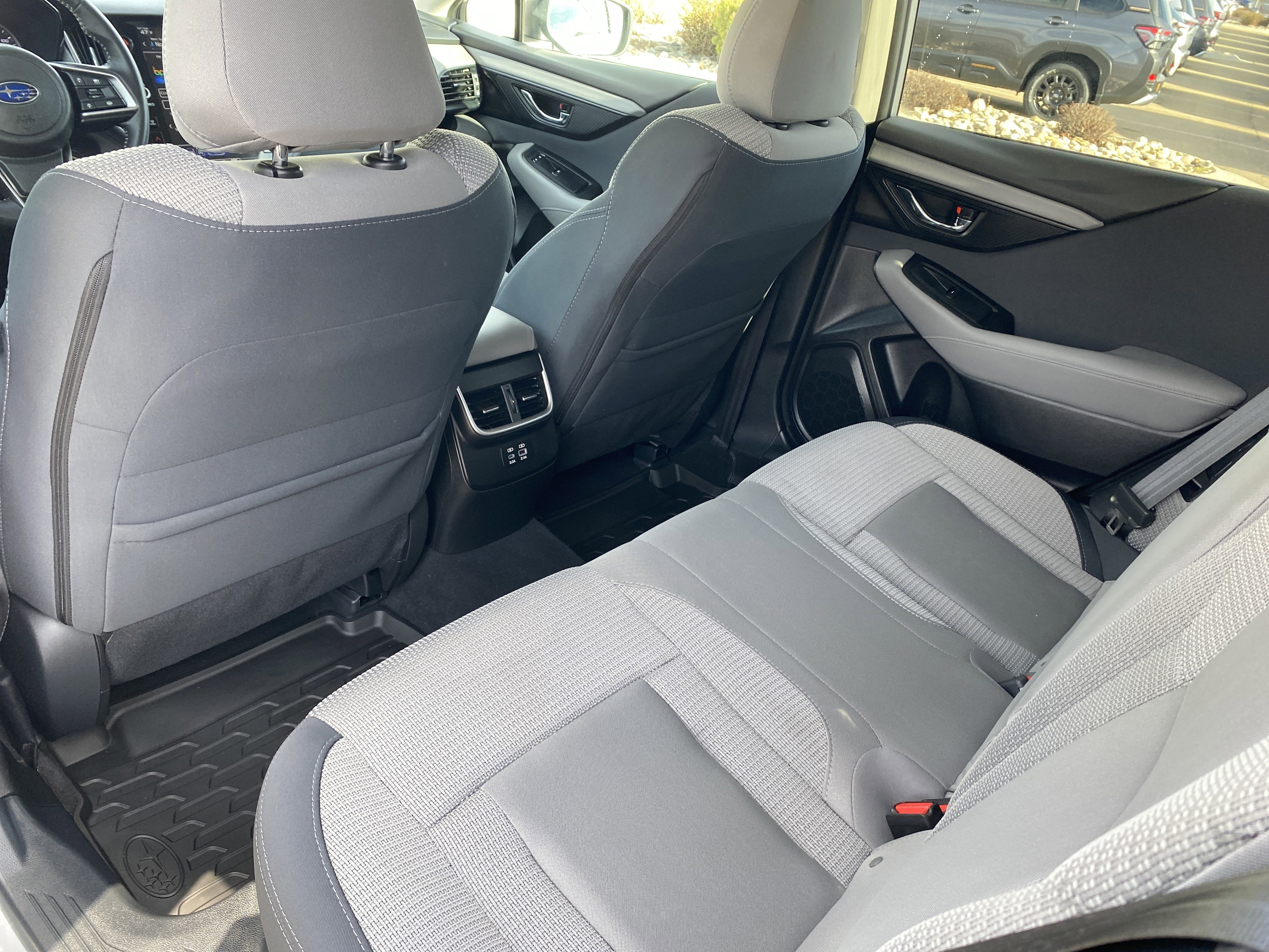 Used 2025 Subaru Outback Premium image 19