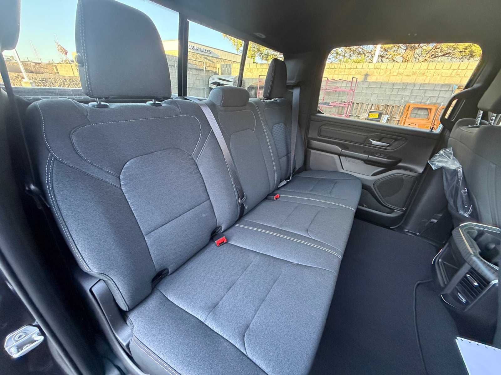 New 2026 RAM 1500 Express AWD/4WD image 18