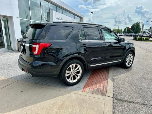 Used 2019 Ford Explorer XLT w/ Equipment Group 202A FWD image 7