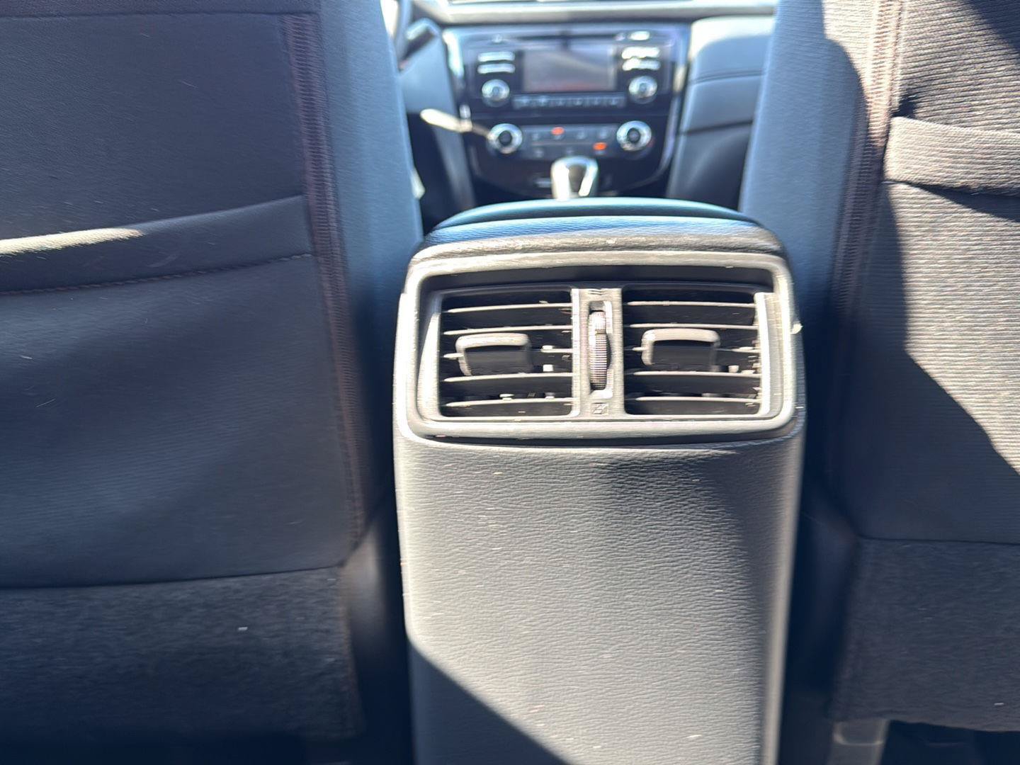 Used 2017 Nissan Rogue S AWD/4WD image 24