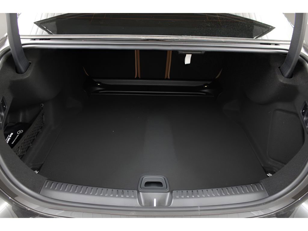 Used 2025 Mercedes-Benz E 450 4MATIC Sedan image 28