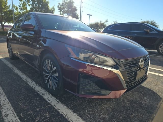 Used 2023 Nissan Altima 2.5 SV w/ SV Premium Package