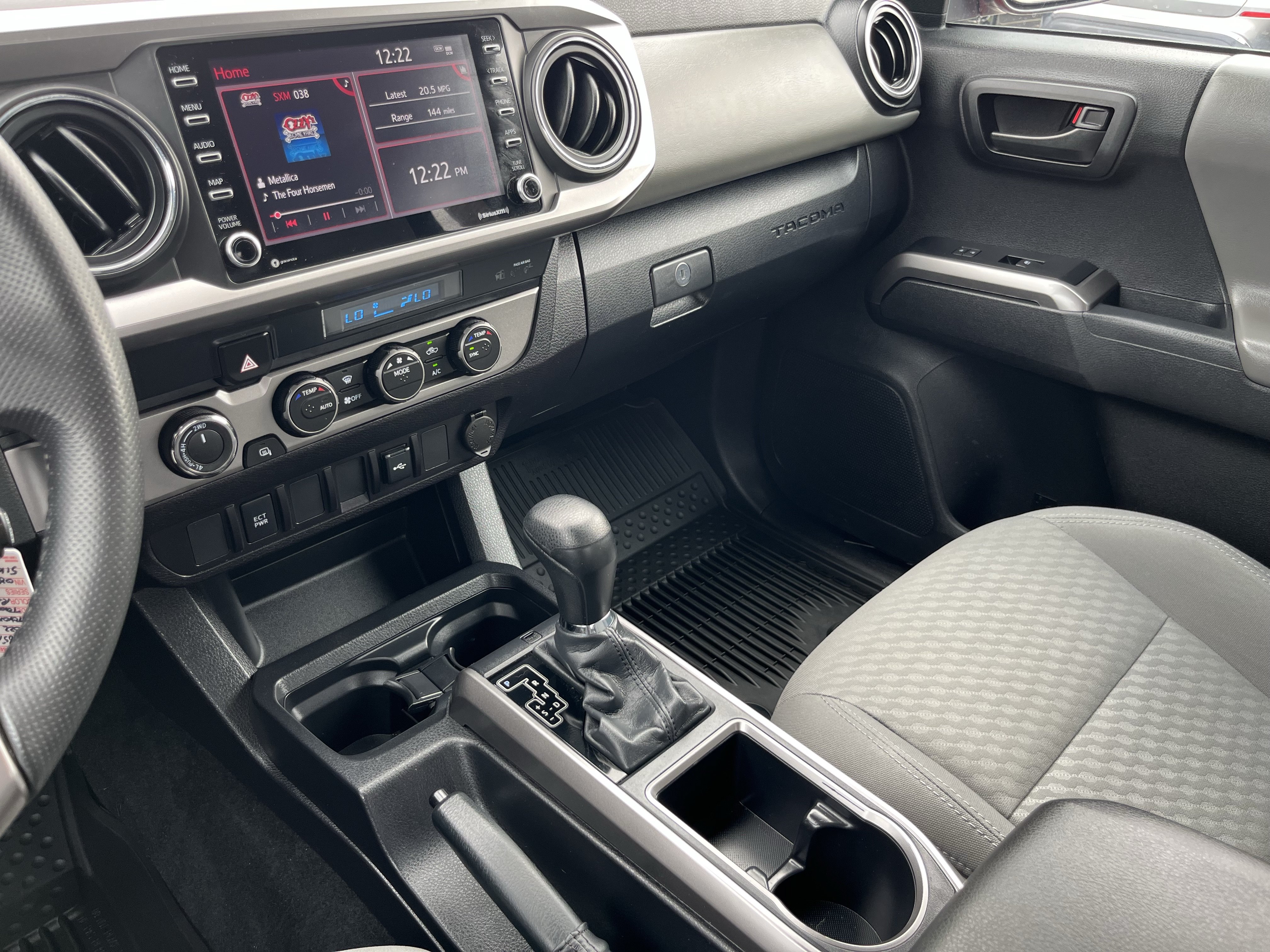 Used 2022 Toyota Tacoma SR5 AWD/4WD image 27