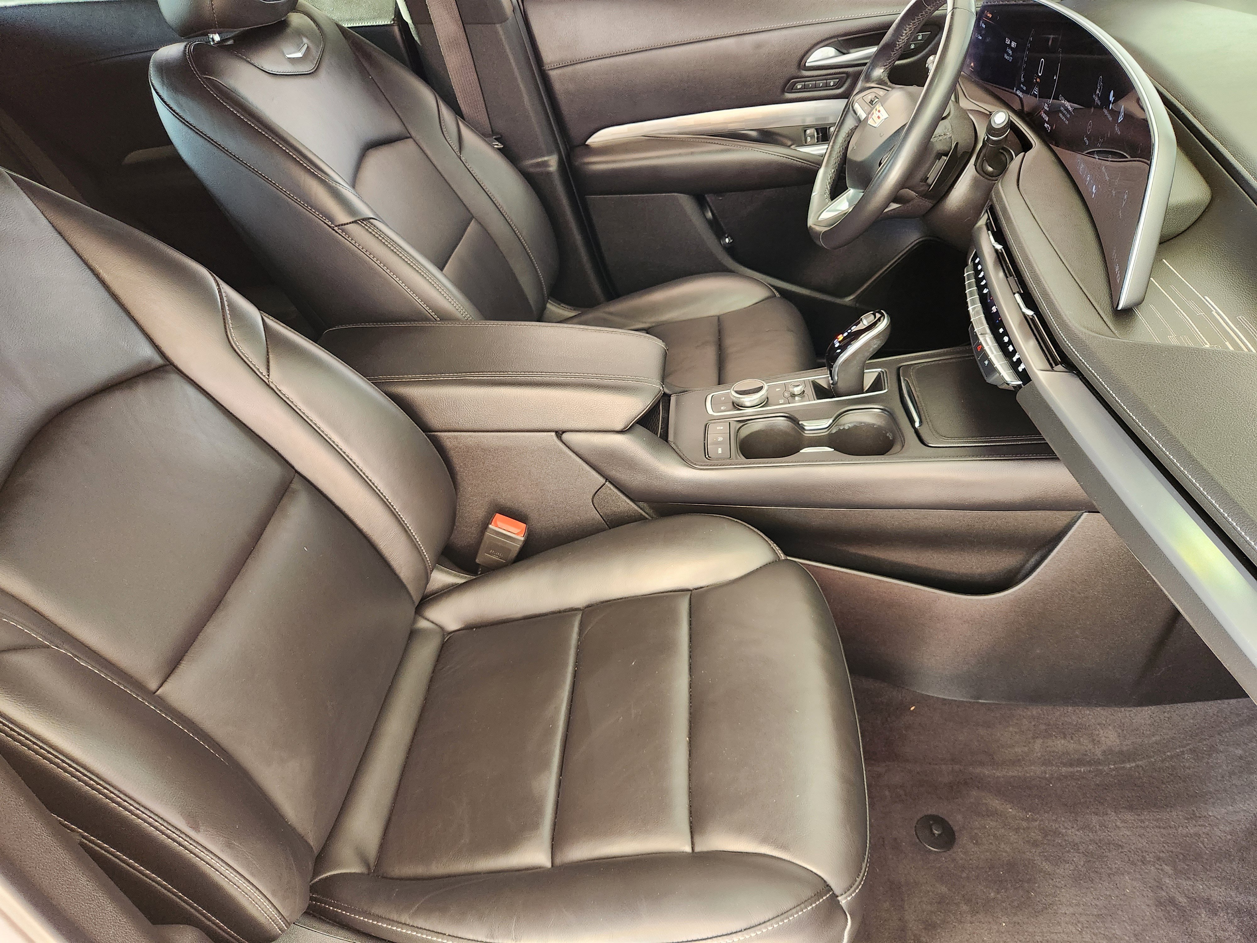 Certified 2024 Cadillac XT4 Premium Luxury AWD/4WD image 14