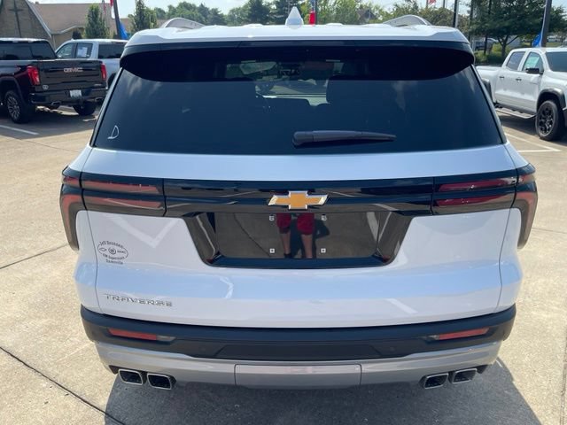 Certified 2026 Chevrolet Traverse LT w/ LPO, Floor Liner Package FWD image 6