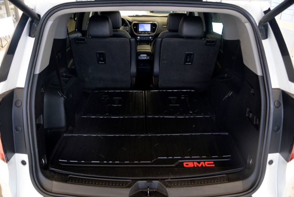 Used 2022 GMC Acadia AT4 w/ Technology Package image 31