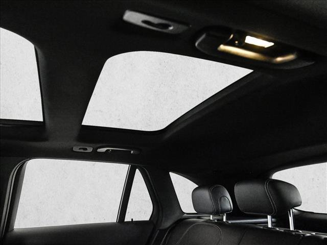 Used 2022 Mercedes-Benz GLC 300 4MATIC image 21