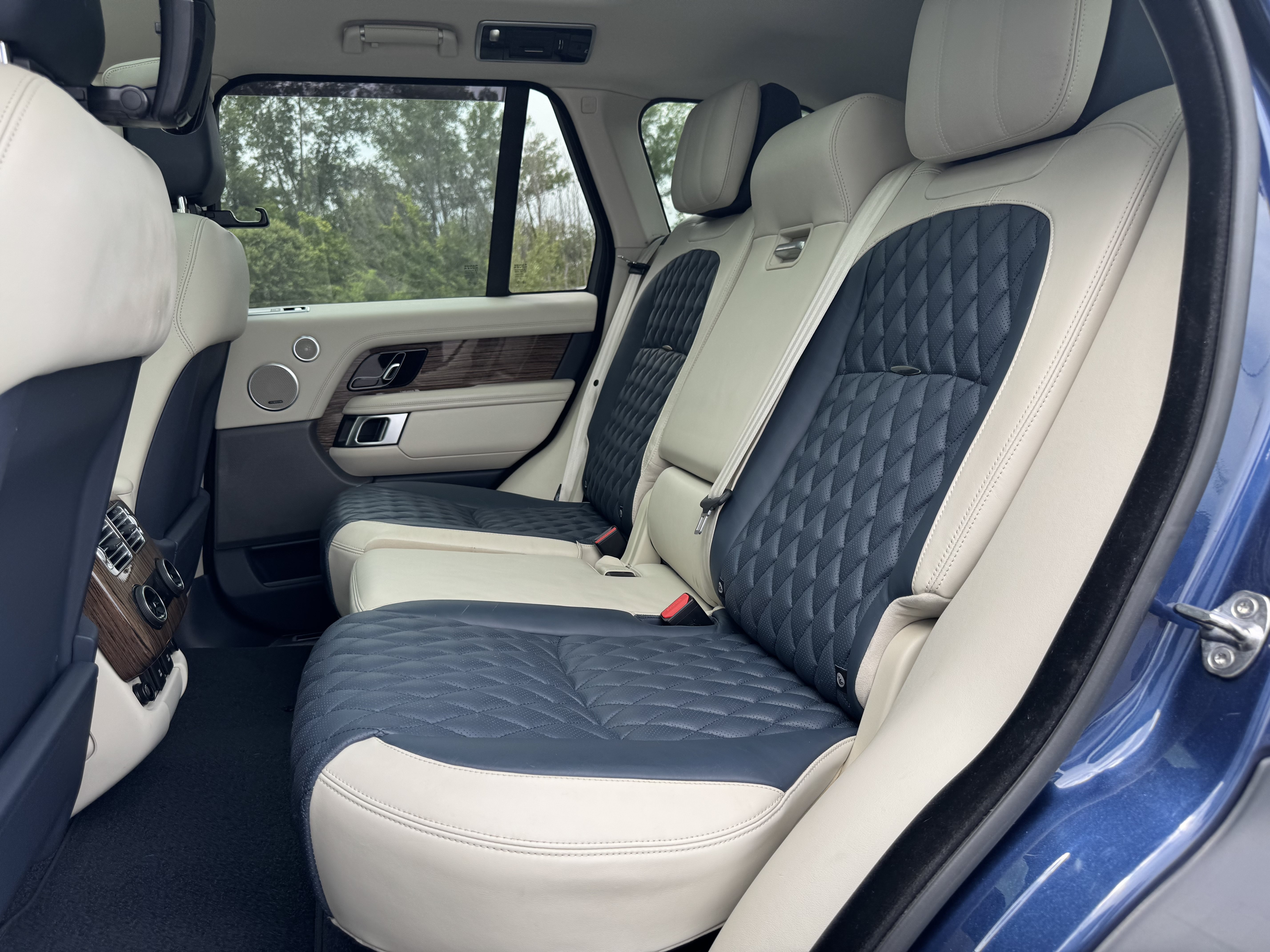 Used 2020 Land Rover Range Rover HSE AWD/4WD image 32