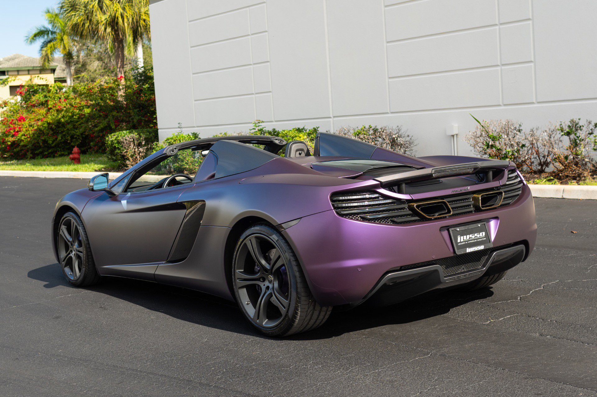 Used 2013 McLaren MP4-12C image 26