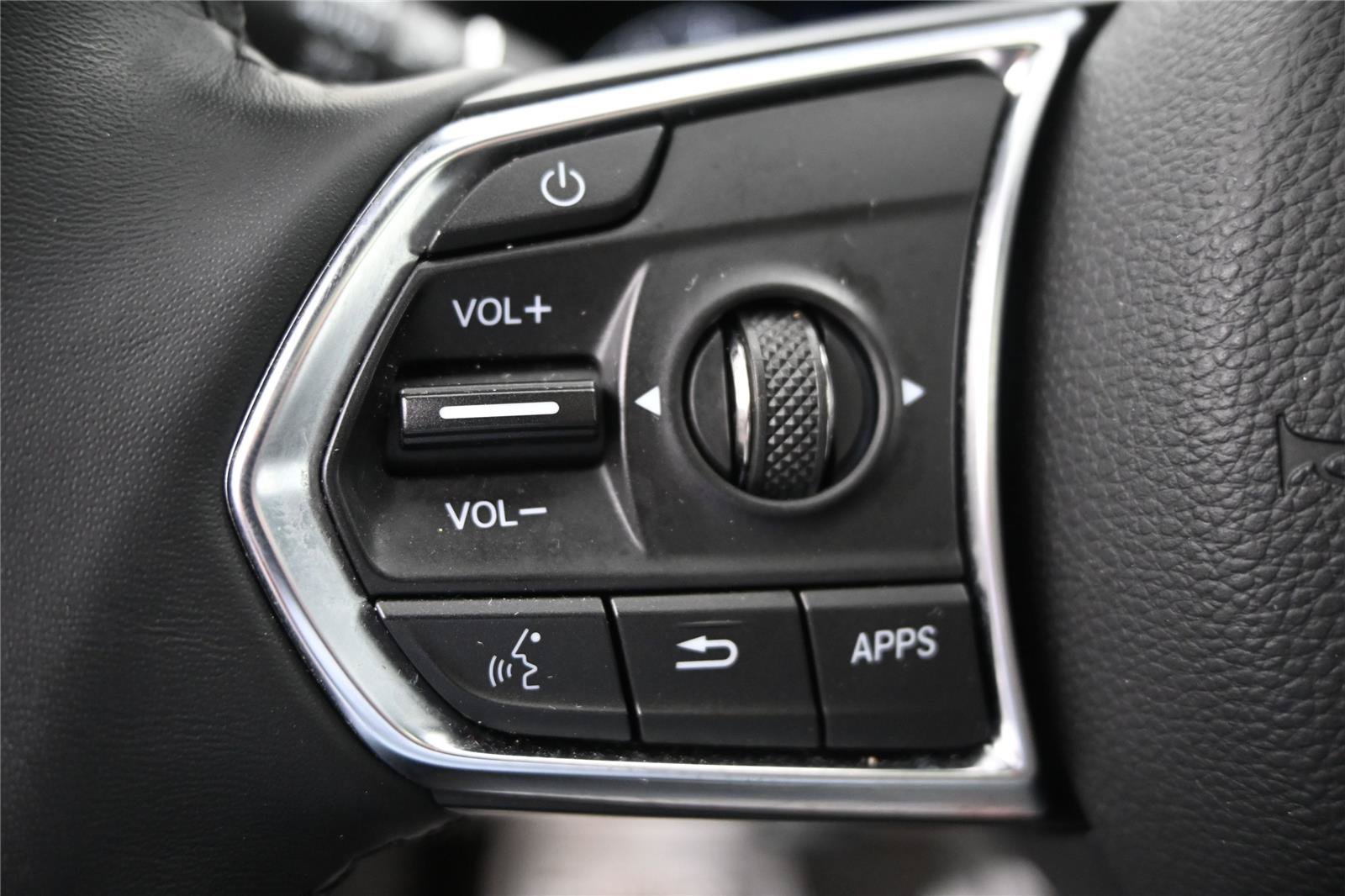 Used 2025 Acura RDX SH-AWD image 7