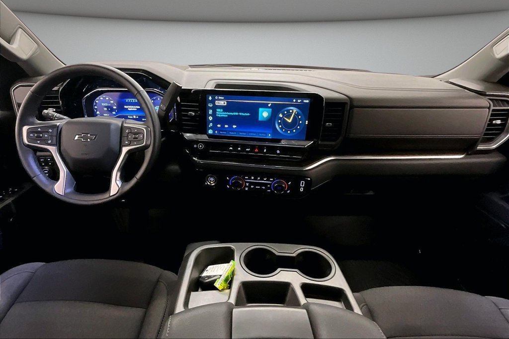 Used 2023 Chevrolet Silverado 1500 RST AWD/4WD image 8