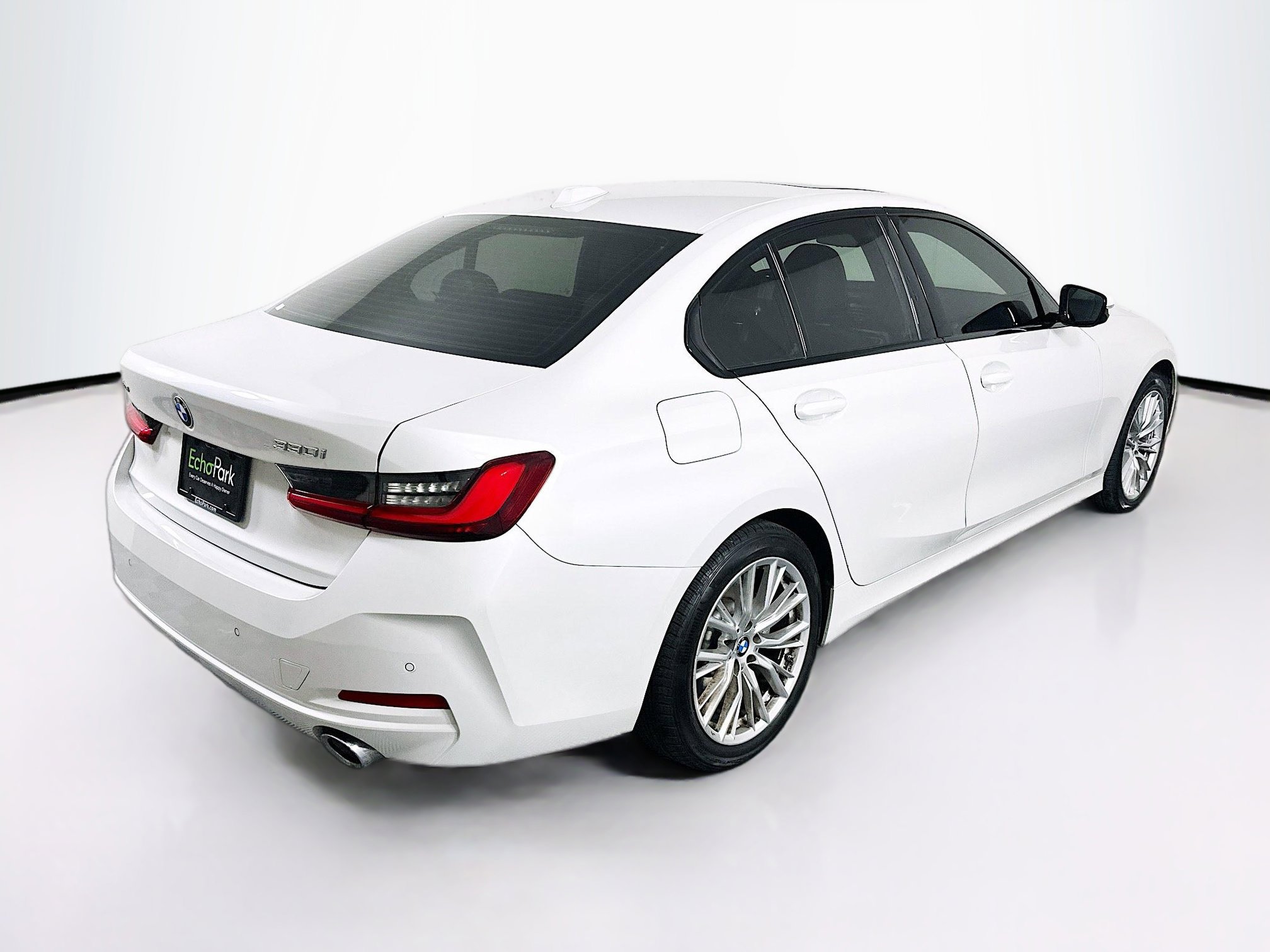 Used 2023 BMW 330i xDrive Sedan w/ Driving Assistance Package image 9