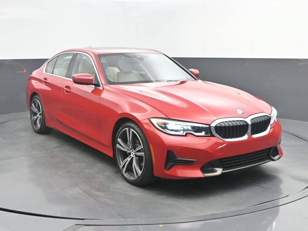 Used 2022 BMW 330i Sedan w/ Driving Assistance Package RWD image 9