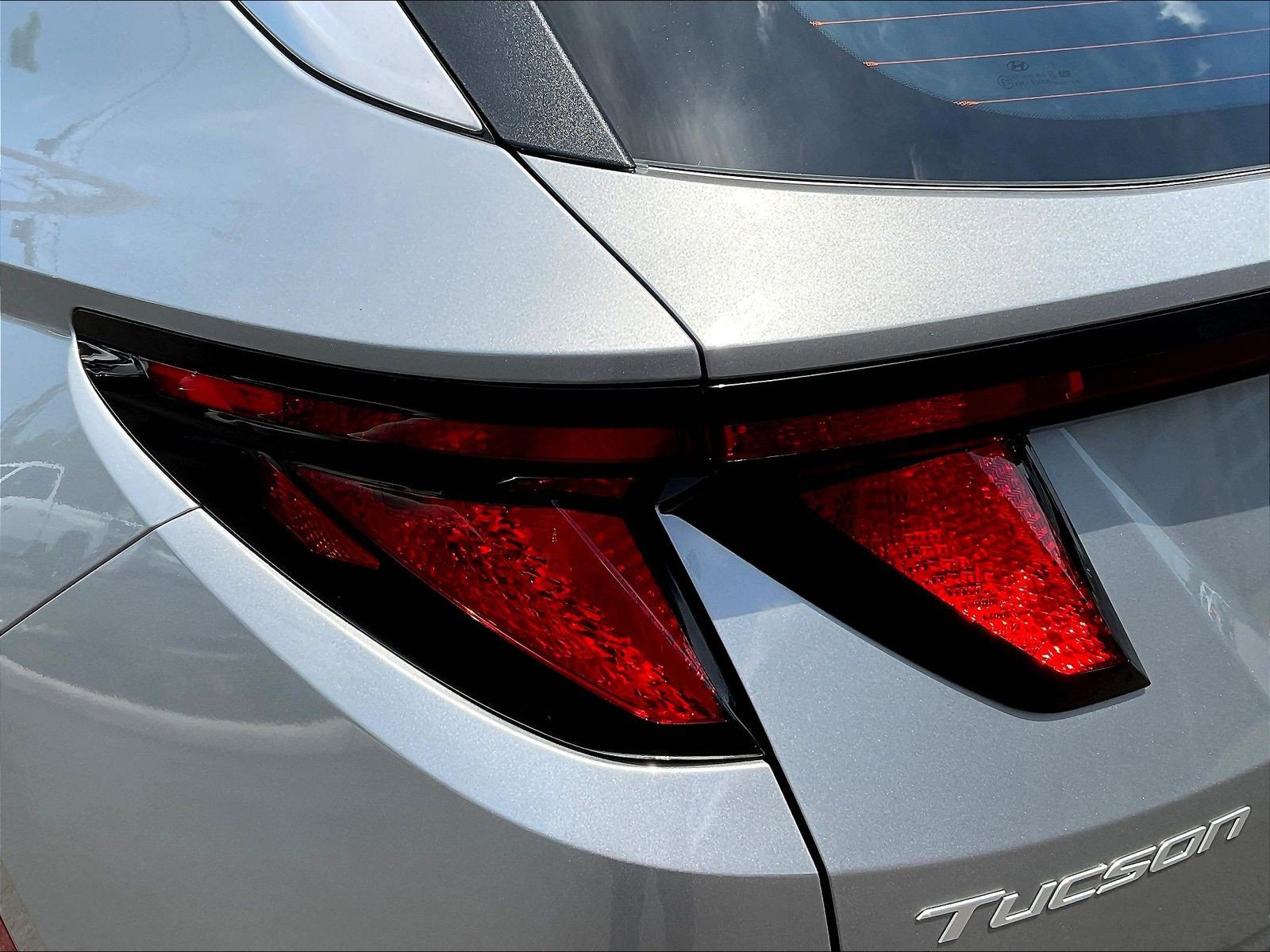Certified 2025 Hyundai Tucson SE FWD image 23