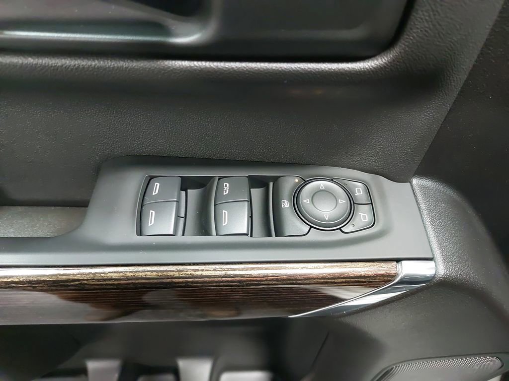 Used 2022 GMC Sierra 1500 SLE image 29