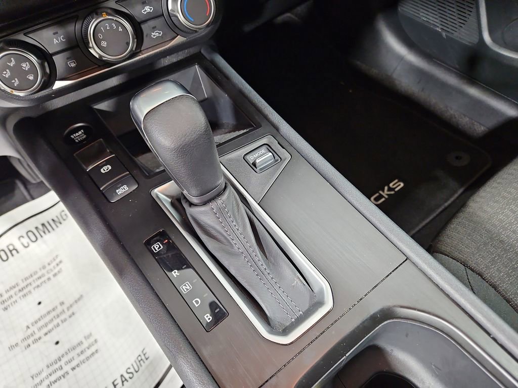 Certified 2025 Nissan Kicks S image 24