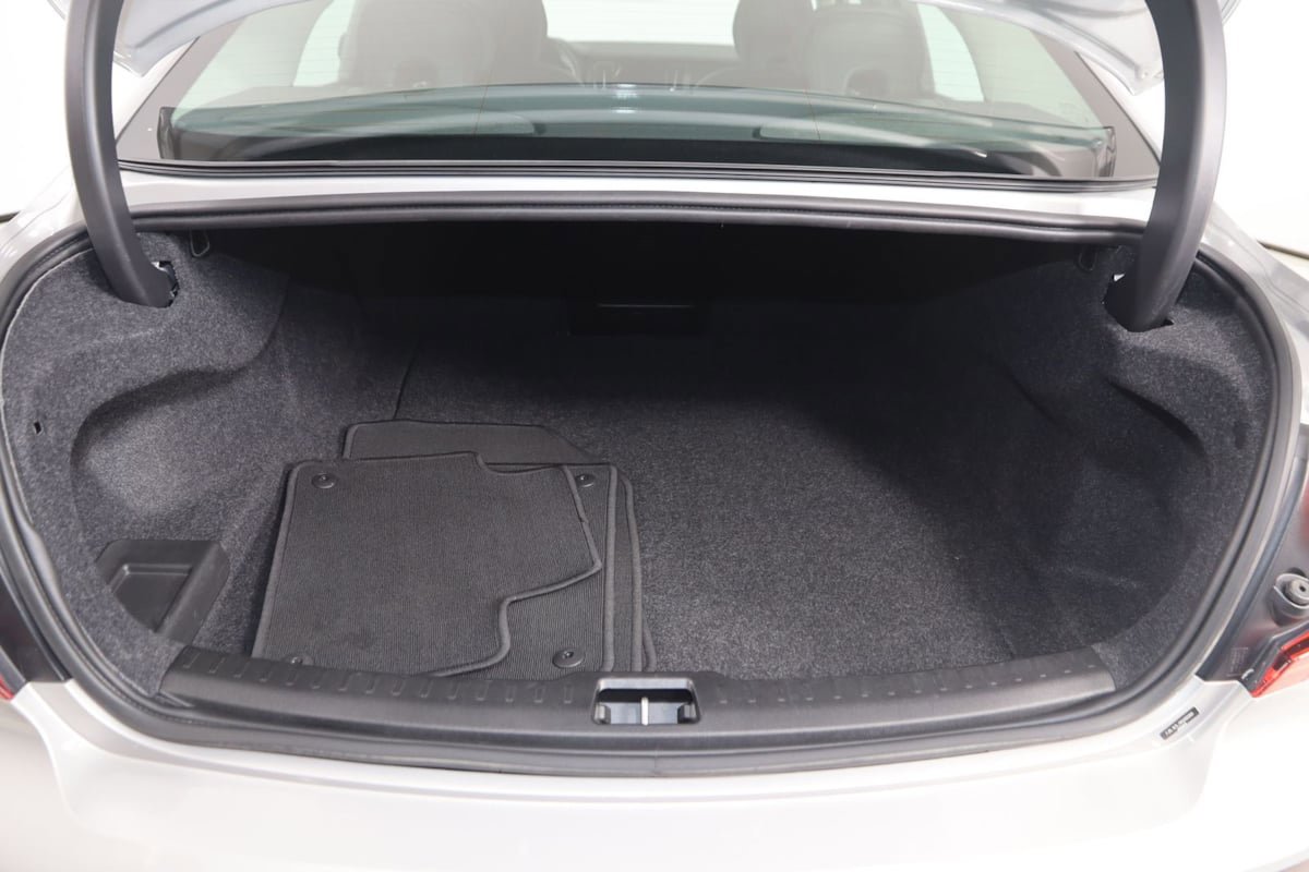Used 2024 Volvo S60 B5 Plus AWD/4WD image 49