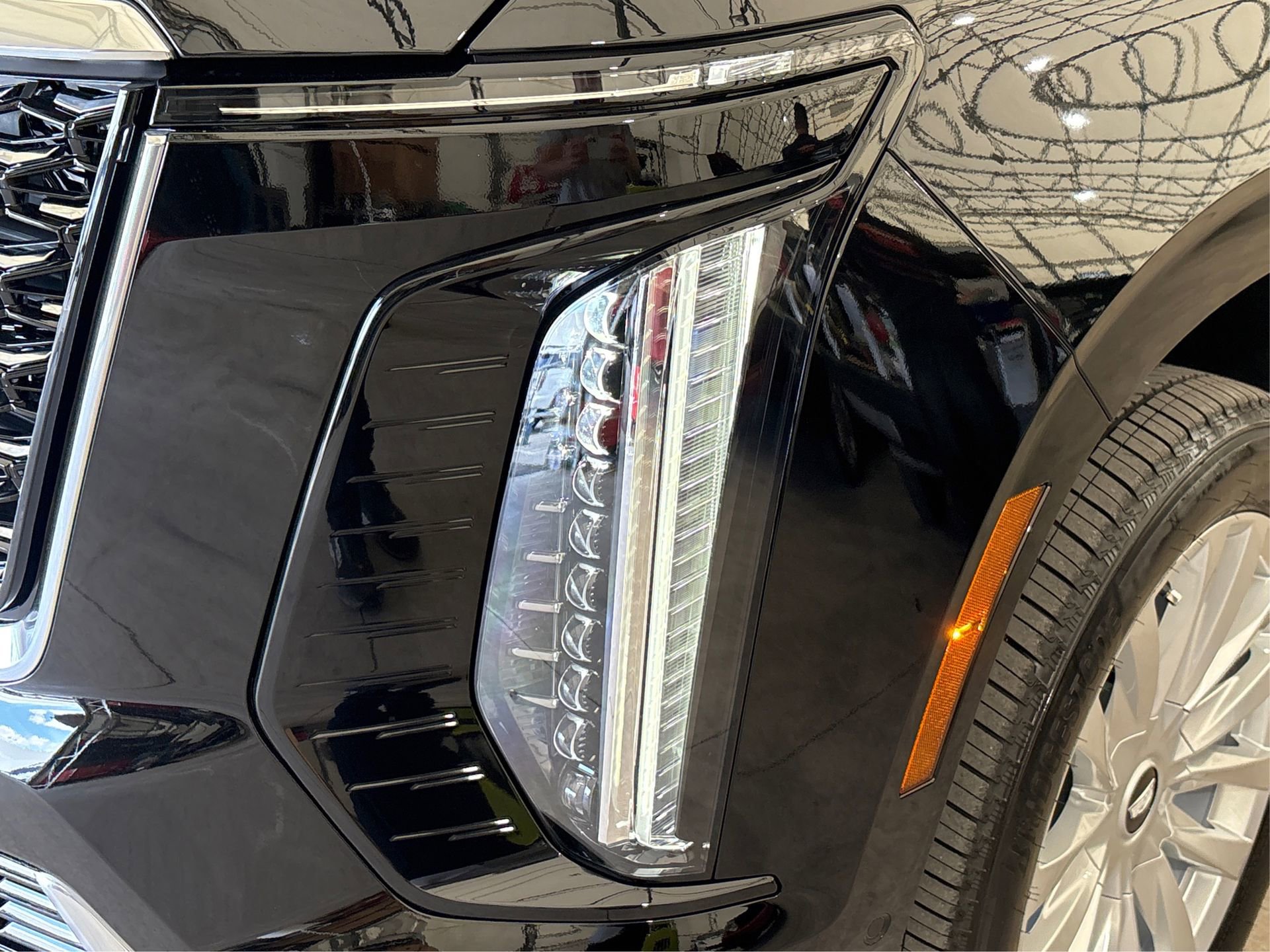 New 2025 Cadillac Escalade ESV Luxury image 14