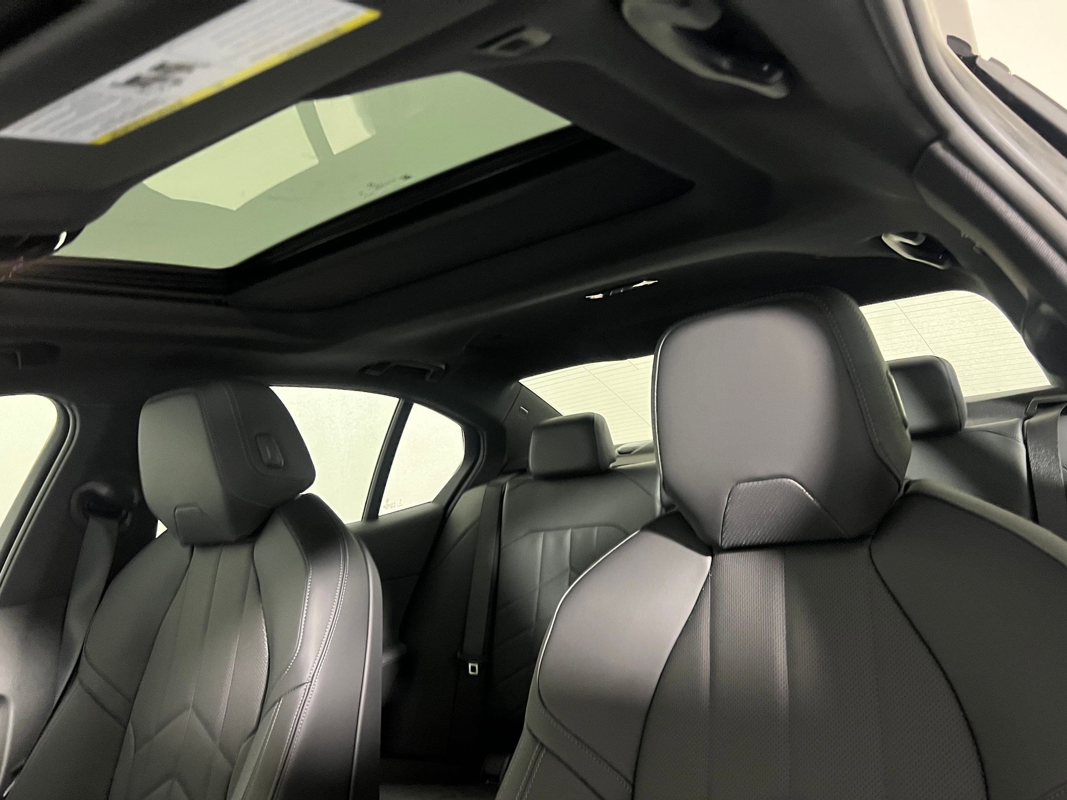 New 2026 BMW i5 eDrive40 w/ M Sport Package RWD image 15