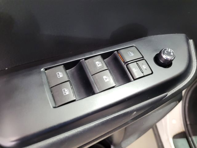 Used 2016 Toyota Highlander XLE image 32