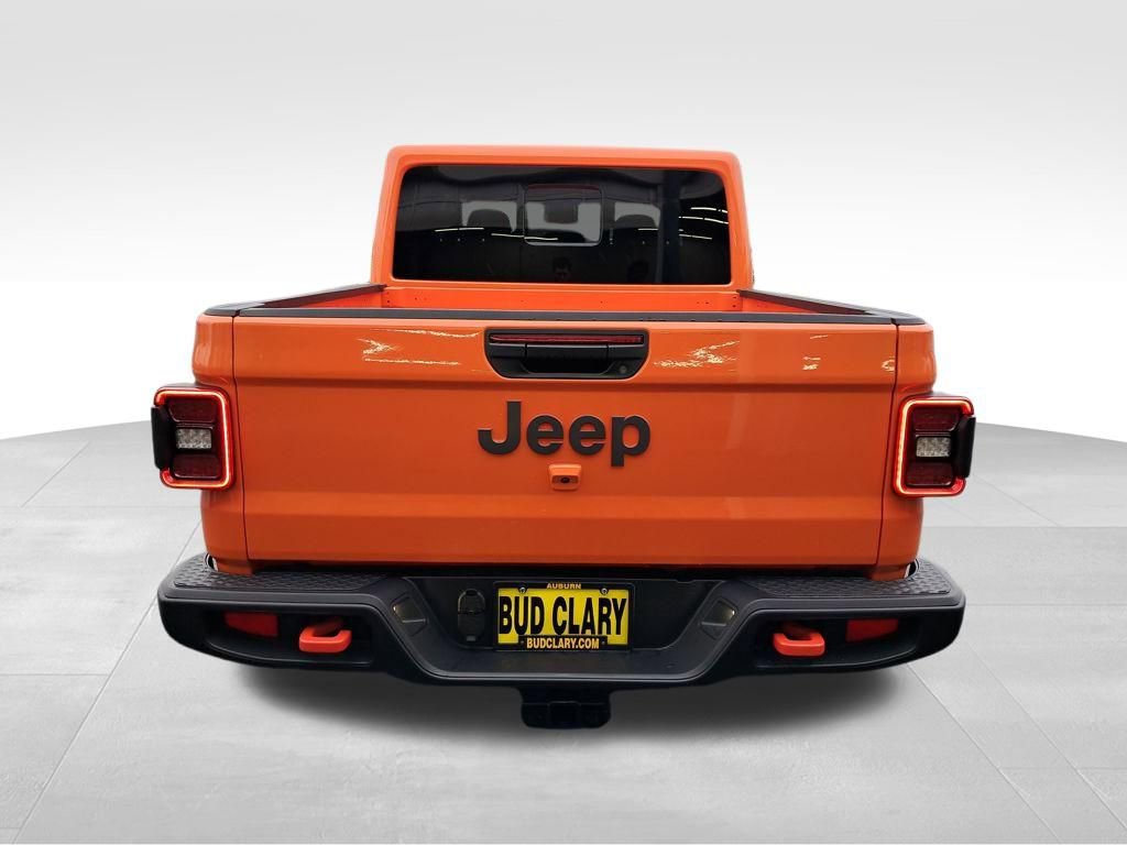 Used 2025 Jeep Gladiator Mojave w/ Convenience Group image 5