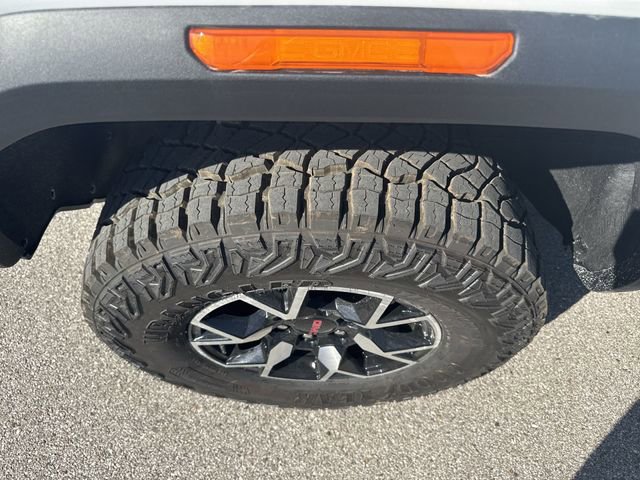 New 2026 GMC Canyon AT4X image 10