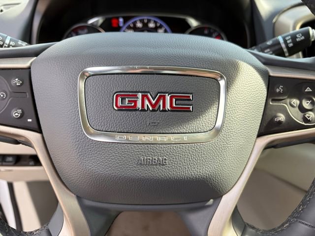 Used 2024 GMC Terrain Denali w/ Denali Premium Package AWD/4WD image 7