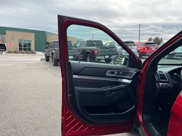 Used 2018 Ford Explorer Sport w/ Equipment Group 401A image 32