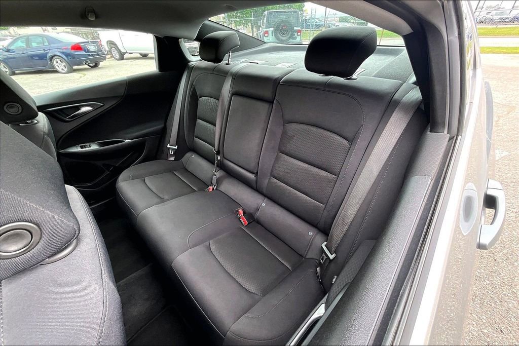 Used 2025 Chevrolet Malibu LT FWD image 35