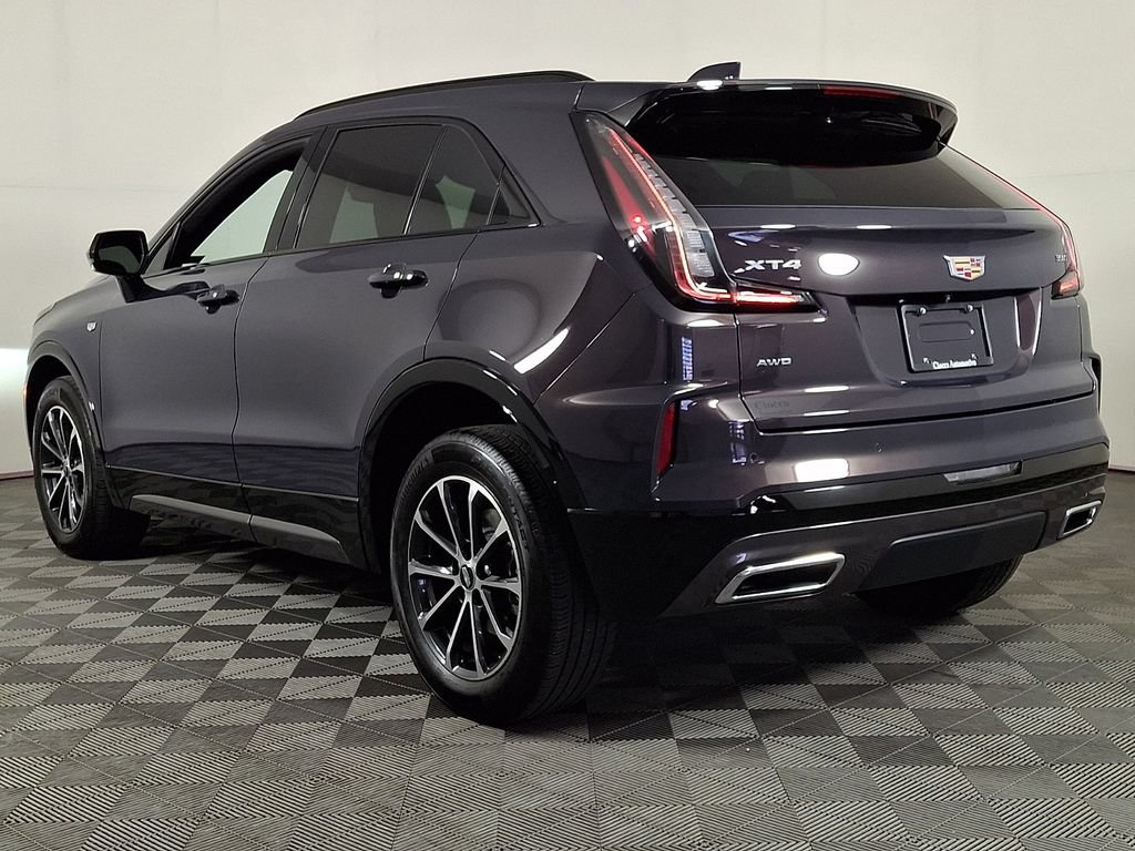 Certified 2024 Cadillac XT4 Sport w/ Cold Weather Package AWD/4WD image 7