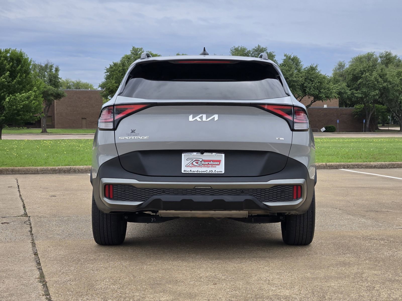 Used 2023 Kia Sportage X-Line w/ X-Line Premium Package AWD/4WD image 5