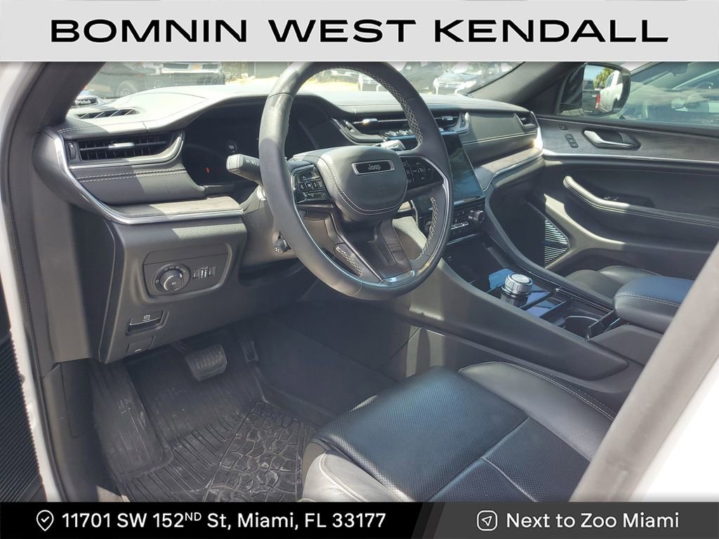 Used 2023 Jeep Grand Cherokee Overland w/ Luxury Tech Group IV image 20