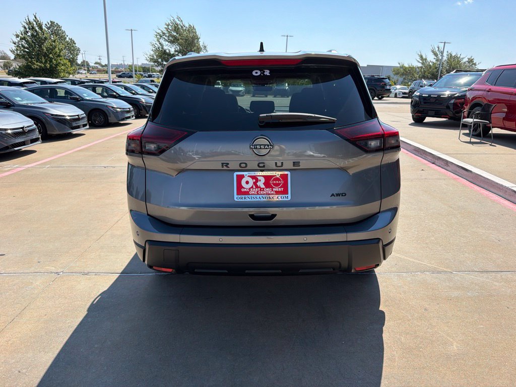 New 2026 Nissan Rogue Dark Armor AWD/4WD image 4
